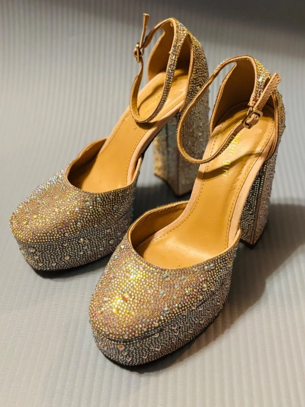Madden Girl Platform Rhinestones Pump Nude Sz 7M